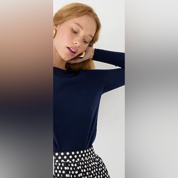 J. Crew women’s sweater size Large heather blue similar to the Tippi sweater - Picture 4 of 8